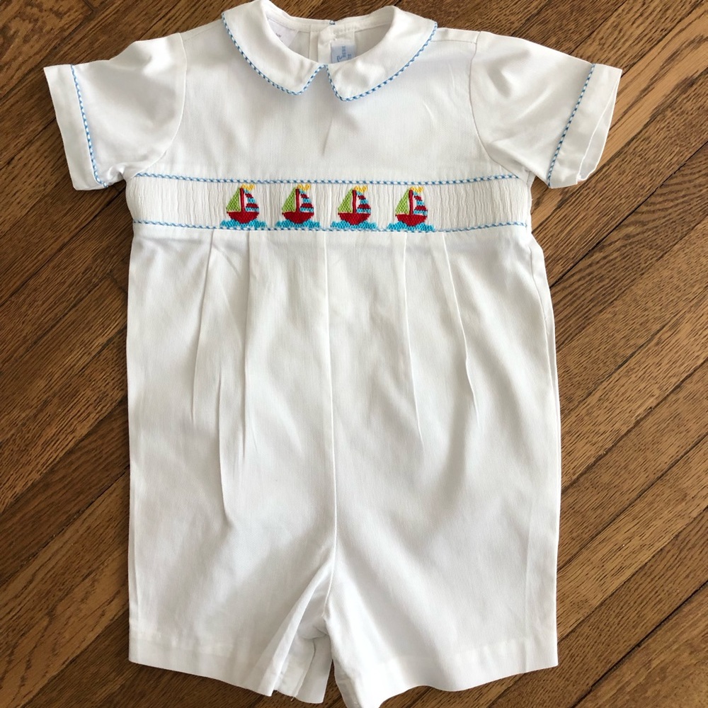VIVE La Fete boys white smocked sailboat romper dressy 24 months